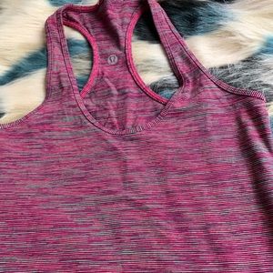 Lululemon top
